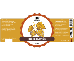 Étiquette 180 × 84 mm pour bière blonde artisanale alsacienne, avec illustration de houblon et médaillon central